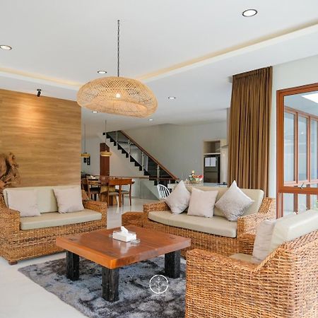 Asmaya Hill View Villa 7 Bedrooms With A Private Swimming Pool 万隆 外观 照片